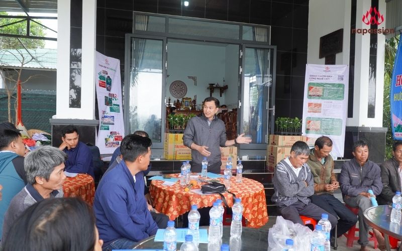 đại diện ủy ban nhân dân xã koong yang chia sẽ tại hội thảo
