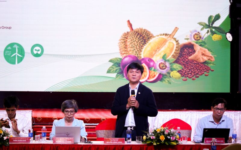 Ông Nguyễn Mạnh Hùng đại diện Nafoods Group phát biểu